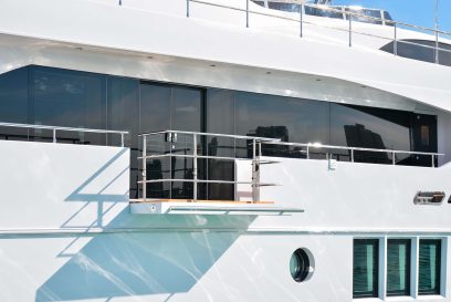 MAJESTY 122 - Side balcony