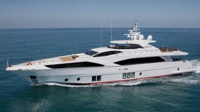 Majesty 122 Photobook BF-images-0