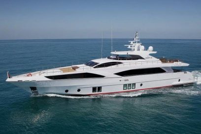 Majesty 122 Photobook BF-images-0