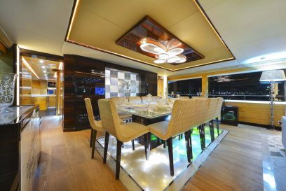 Majesty 122 Photobook BF-images-10