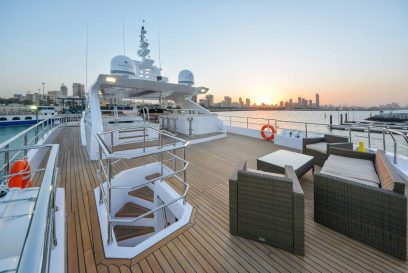 Majesty 122 Photobook BF-images-4